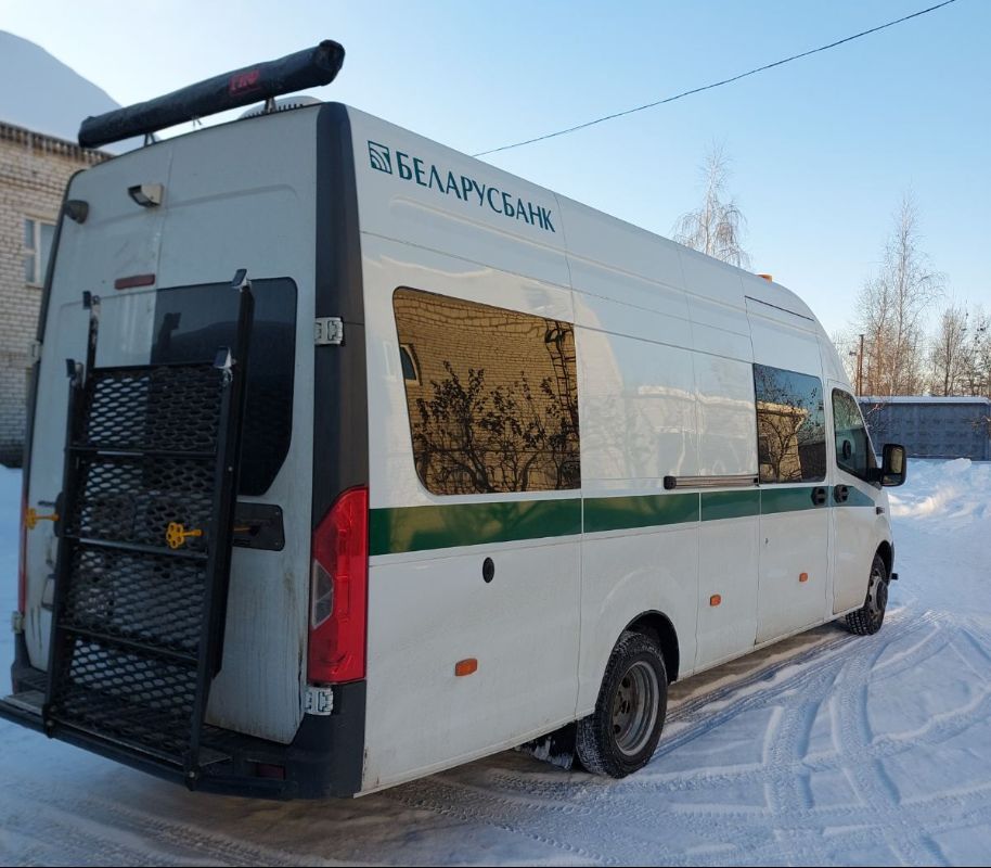 Передвижная касса на базе бронированного автомобиля 